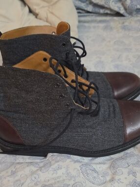Men's Two-Tone Gray & Brown Lace-Up Boots